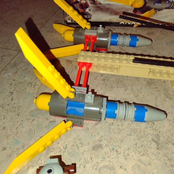 Like new rare Lego Star Wars Anakin's Podracer with original box, Retired - Picture 11 of 16